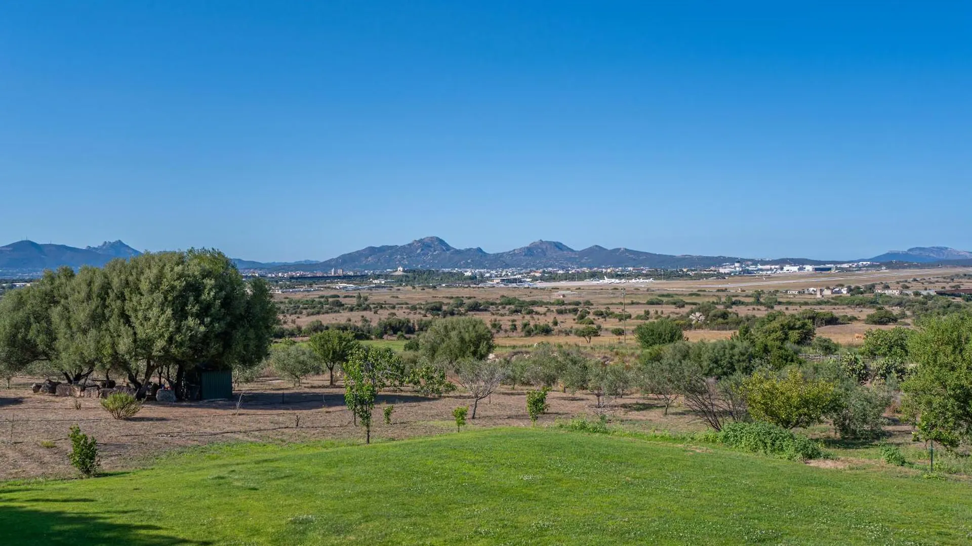 Villa Patrizia-Luxury House Olbia Italien