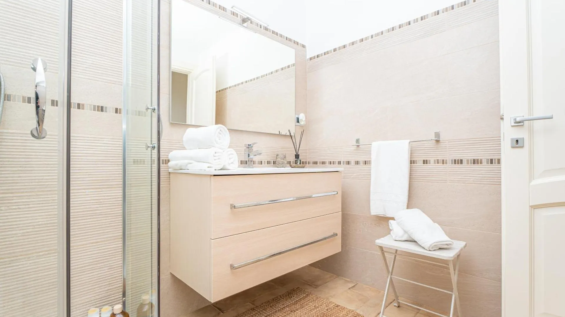 Villa Patrizia-Luxury House Olbia Lägenhet